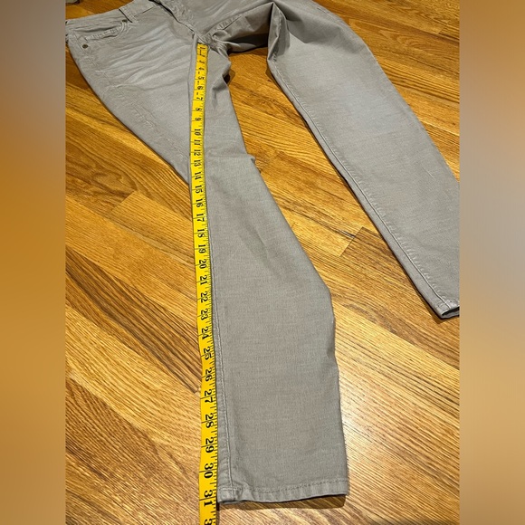 True Religion Corduroy, Size 28 - Picture 5 of 7